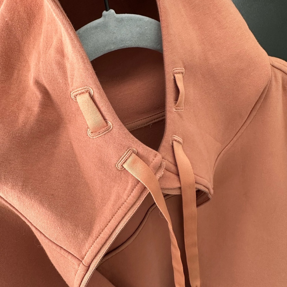 lululemon athletica soft orang Utility Jacket with pockets - never worn - size 6 - Picture 4 of 5